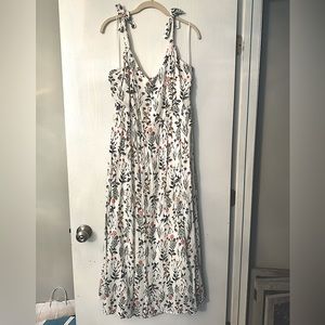 Floral midi sundress. Size large.
